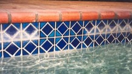 pool tile cleaning